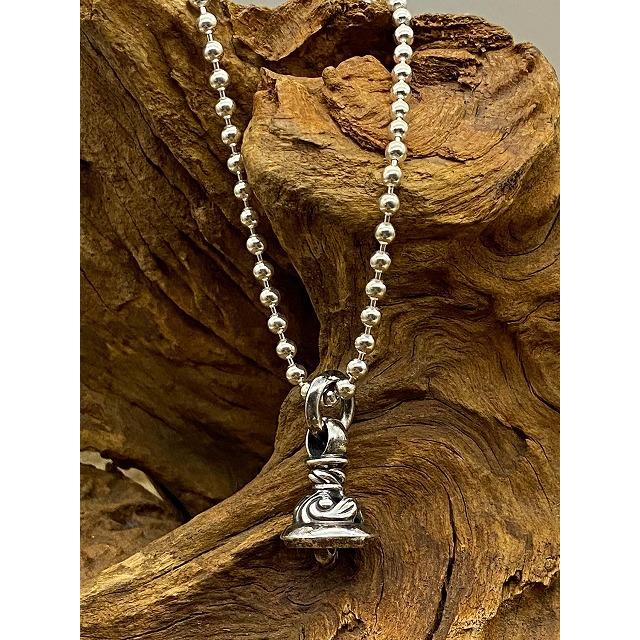 送料無料!!シルバーアクセサリー ペンダントトップ ベル アラベスク