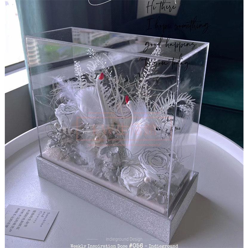 プリザーブドフラワー花白いバラのアレンジ白鳥の湖ホワイトスワン 結婚祝い お見舞い 記念日 プレゼント