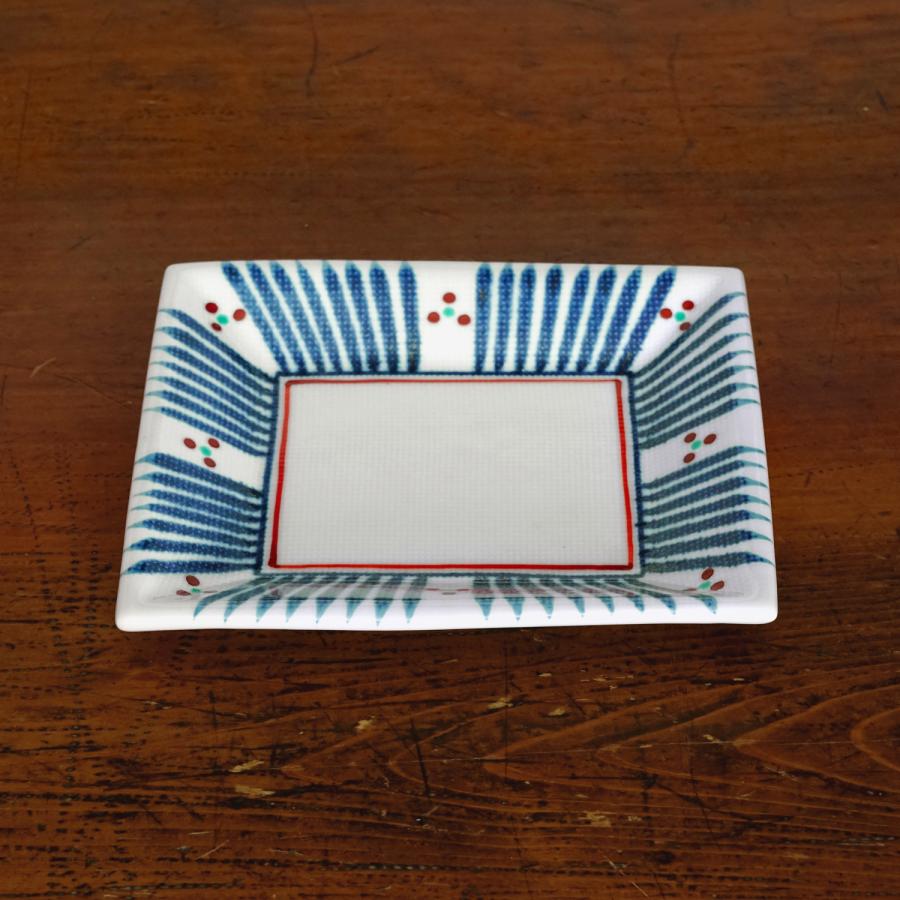 砥部焼 5.2寸長角布目皿 十草三つ紋 梅山窯 愛媛県 伝統工芸品 民藝品 食器 キッチン雑貨 ギフト プレゼント 誕生日 お祝い 贈答品 成人祝い |  | 01