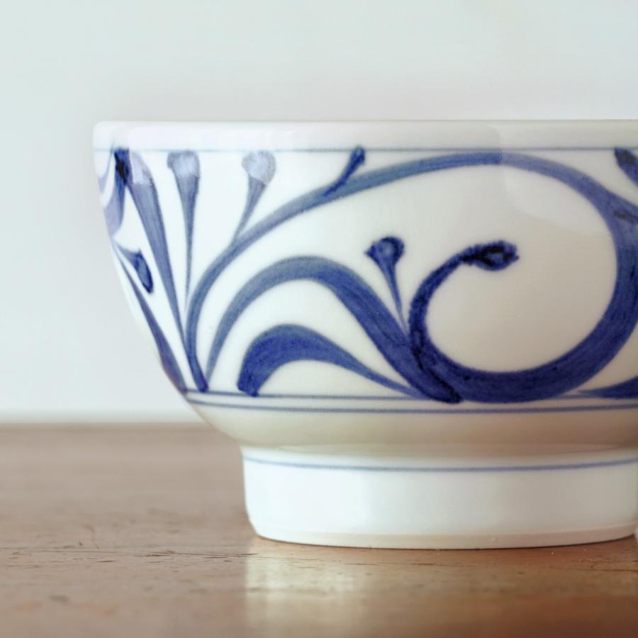 砥部焼 4.5寸丼 唐草 梅山窯 愛媛県産 伝統工芸品 民藝品 食器 キッチン雑貨 ギフト プレゼント 誕生日 お祝い 贈答品 成人祝い |  | 01