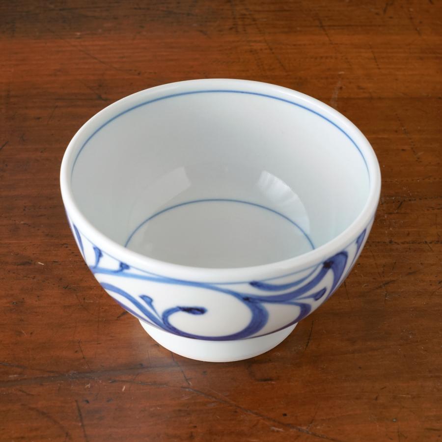 砥部焼 4.5寸丼 唐草 梅山窯 愛媛県産 伝統工芸品 民藝品 食器 キッチン雑貨 ギフト プレゼント 誕生日 お祝い 贈答品 成人祝い |  | 02