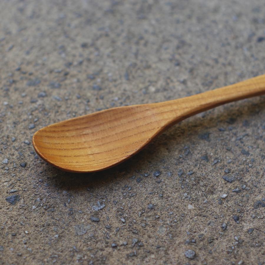 erakko 木のスプーン（中） 4種類 エラッコ 柴田漆工房 カトラリー キャンプ用品 ギフト プレゼント 誕生日 お祝い 贈答品 クリスマス |  | 02