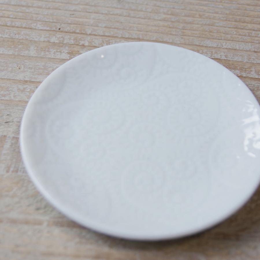 HORITSUKE（彫付） 丸皿 3寸 十草/網/蛸唐草 紙箱入り 豆皿 瀬戸焼 伝統工芸品 民藝品 ギフト プレゼント 誕生日 お祝い 贈答品 敬老の日 |  | 08