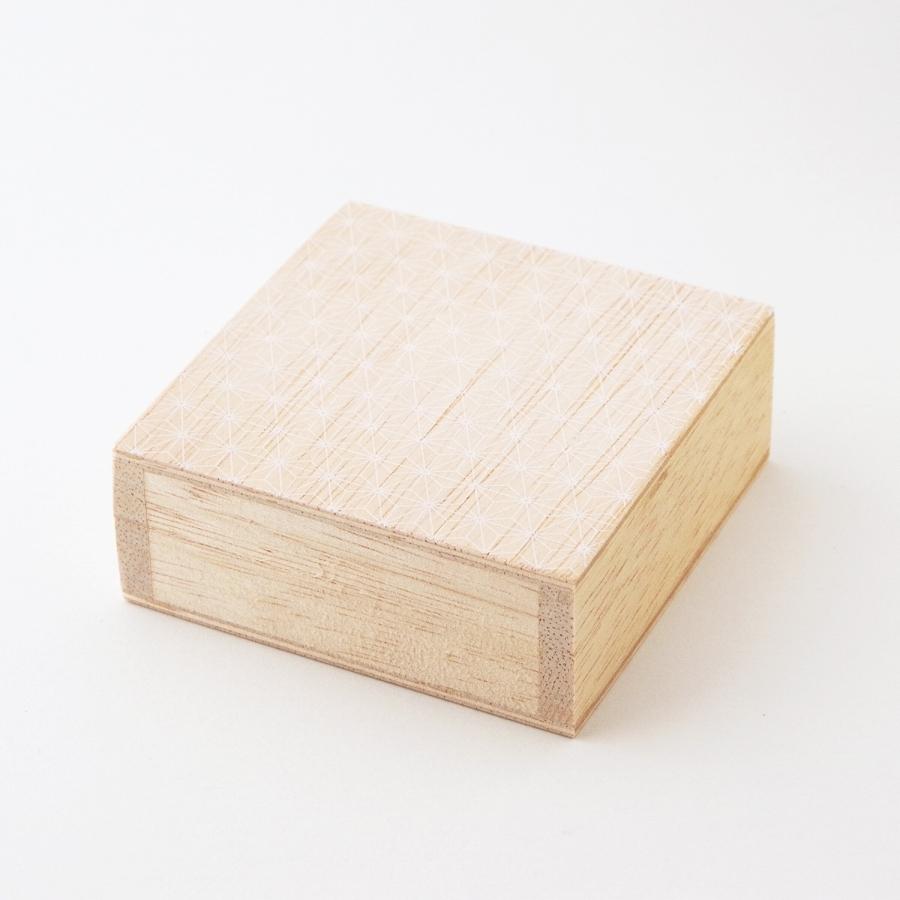 White rose ピアス 本美濃紙使用 アクセサリー 伝統工芸品 民藝品 ギフト プレゼント 誕生日 お祝い 贈答品 成人祝い |  | 02