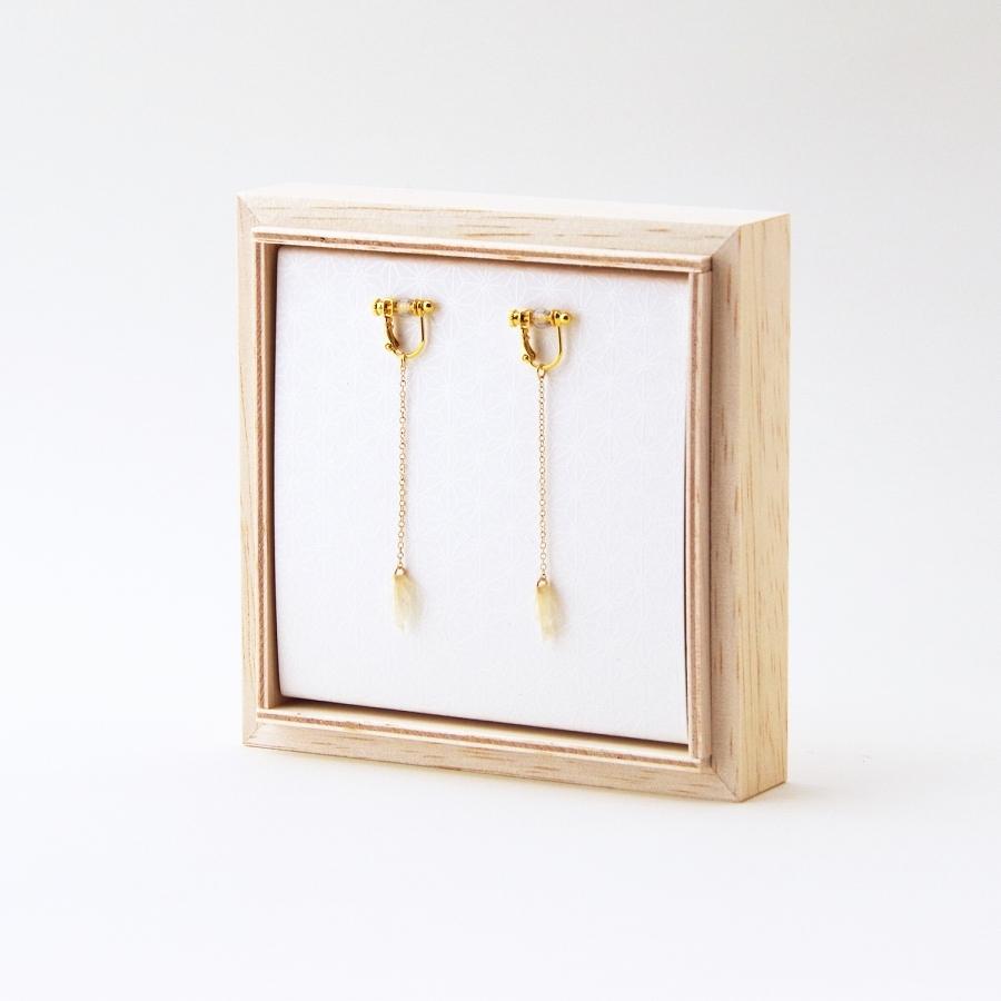 A leaf ピアス 本美濃紙使用 アクセサリー 伝統工芸品 民藝品 ギフト プレゼント 誕生日 お祝い 贈答品 成人祝い |  | 02