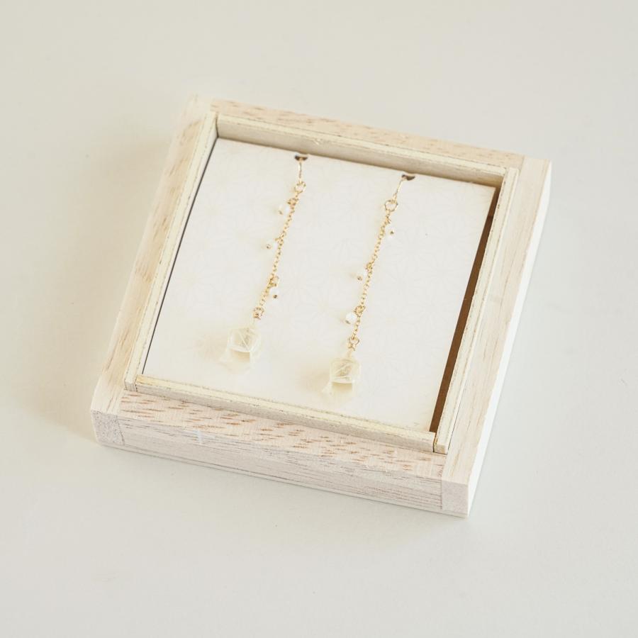 nobana スズラン イヤリング/ピアス 本美濃紙使用 伝統工芸品 民藝品 ギフト プレゼント 誕生日 お祝い 贈答品 成人祝い |  | 01