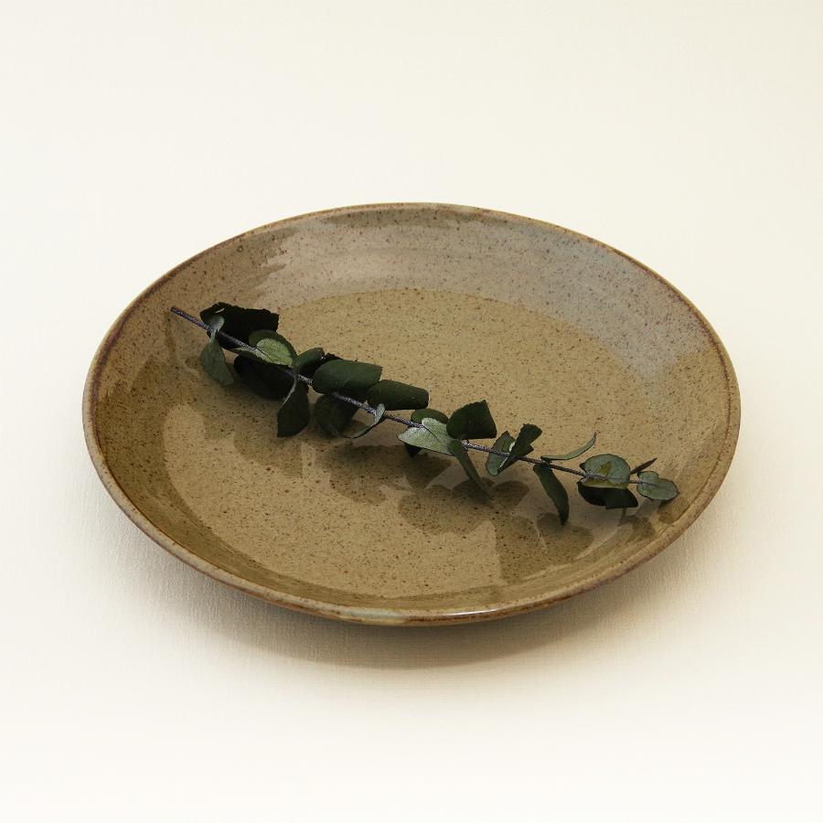 常陸窯いそべ陶苑 プレート Φ24 灰釉（RF） 笠間焼 Kasama Pottery 伝統工芸品 民藝品 食器 ギフト プレゼント 誕生日 お祝い 贈答品 敬老の日 | 