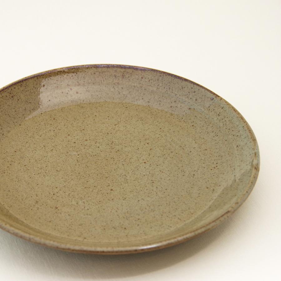 常陸窯いそべ陶苑 プレート Φ24 灰釉（RF） 笠間焼 Kasama Pottery 伝統工芸品 民藝品 食器 ギフト プレゼント 誕生日 お祝い 贈答品 敬老の日 |  | 04