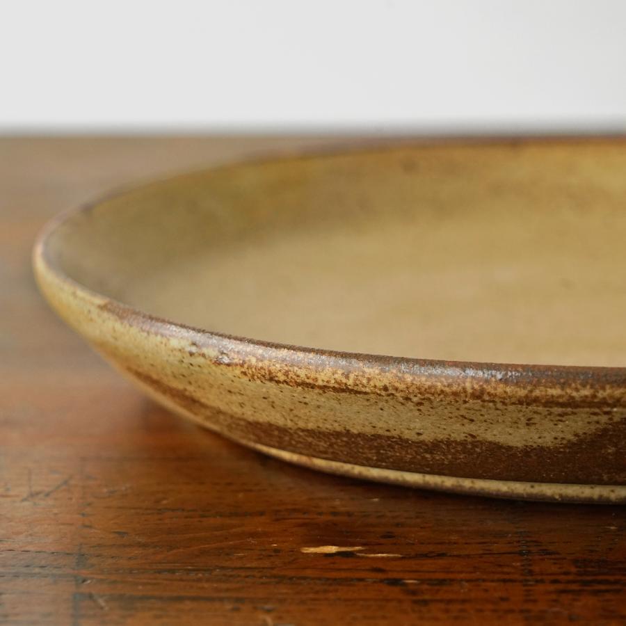 常陸窯いそべ陶苑 プレート Φ24 黄色（土灰釉） 笠間焼 別注カラー 伝統工芸品 民藝品 ギフト プレゼント 誕生日 お祝い 贈答品 敬老の日 |  | 03