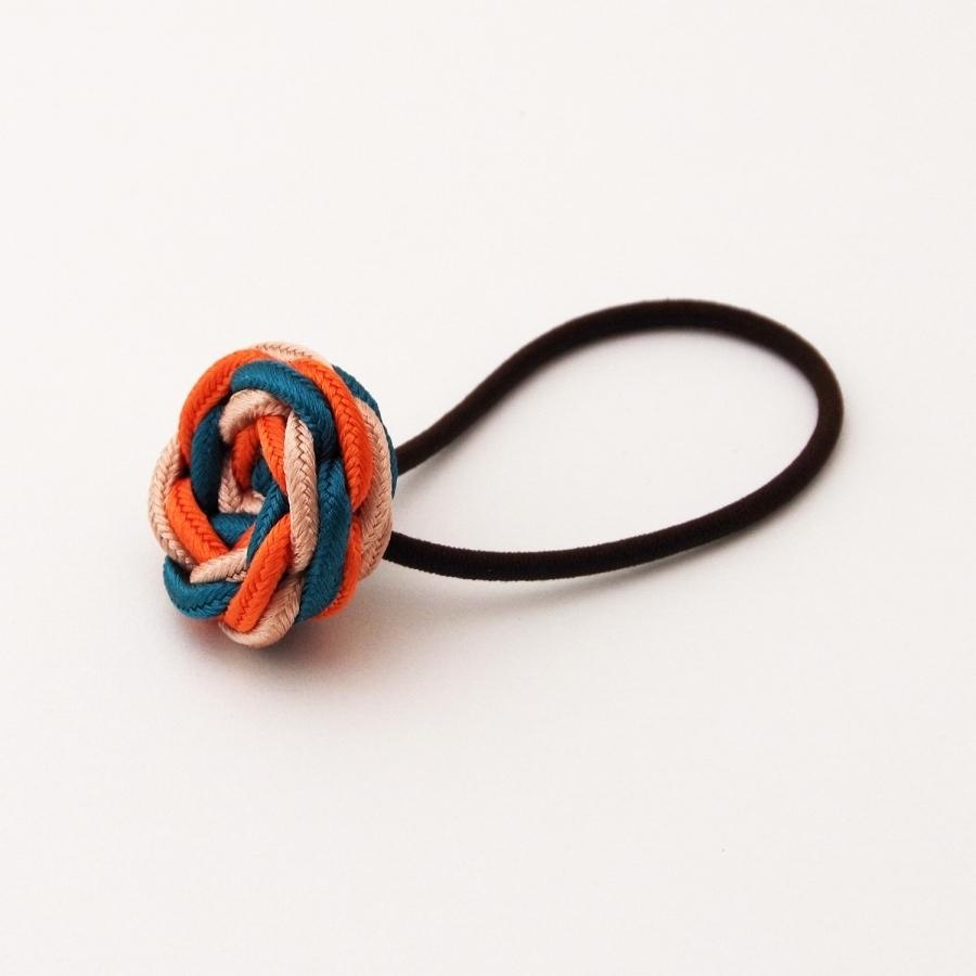 京くみひも 髪飾り いちりんヘアゴム [緑×オレンジ] 昇苑くみひも 組紐アクセサリー 民藝品 ギフト プレゼント 誕生日 お祝い 贈答品 成人祝い |  | 01
