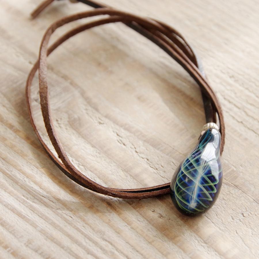 Taiga Glass ネックレス ペンダント ボロシリケイトガラス タイガ