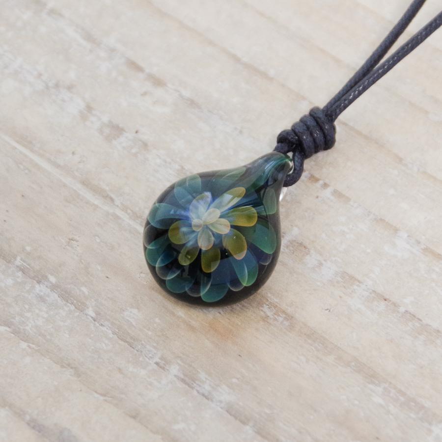 Taiga Glass ネックレス ペンダント ボロシリケイトガラス タイガ