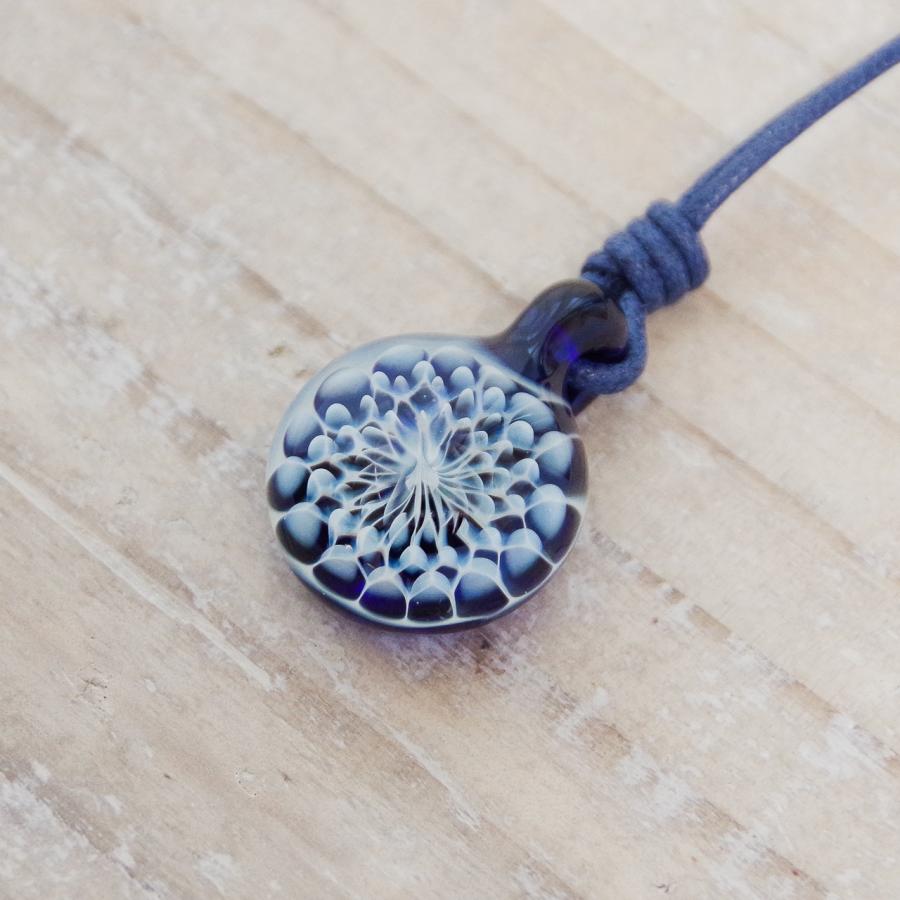 Taiga Glass ネックレス ペンダント ボロシリケイトガラス タイガ