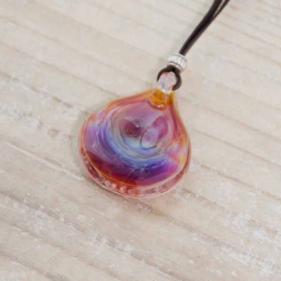 Taiga Glass ネックレス ペンダント ボロシリケイトガラス タイガ