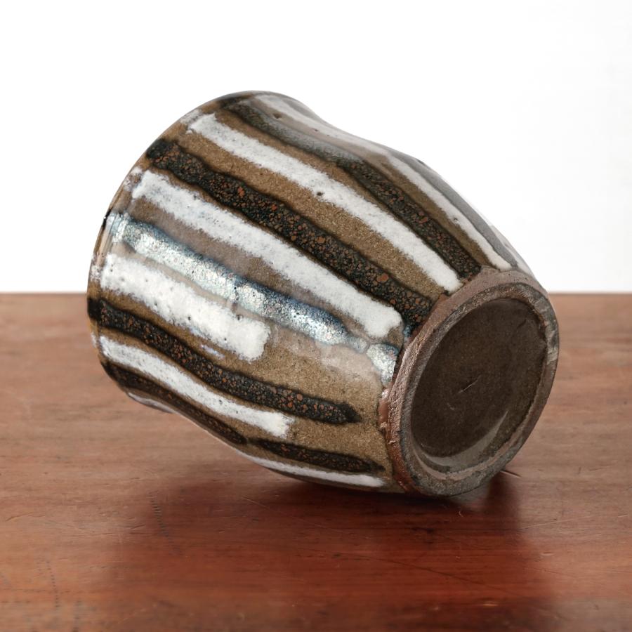 俊彦窯 縦縞（麦藁手）マグカップ 丹波焼 兵庫県 清水俊彦 伝統工芸品 民藝品 食器 ギフト プレゼント 誕生日 お祝い 贈答品 成人祝い |  | 05