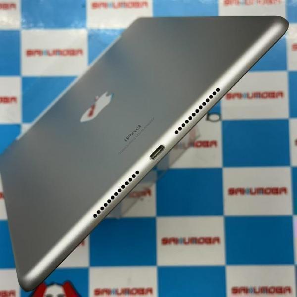 当日発送可iPad 第8世代 32GB docomo版SIMフリー バッテリー93% 極美品