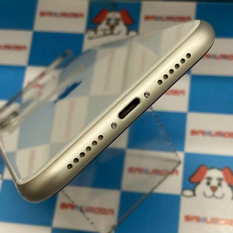 iPhone11 64GB ホワイト MWLU2J/A SIMロック解除済 SoftBank 訳あり