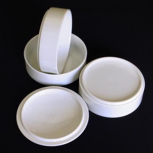低価格で大人気の 三段重 陶器 白磁 (大) 三段 重箱 13.5cm お重 3段 白 食器