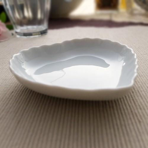 ハート小皿 食器 白 はーと 皿 白い食器 おしゃれ かわいい 白磁 陶絵