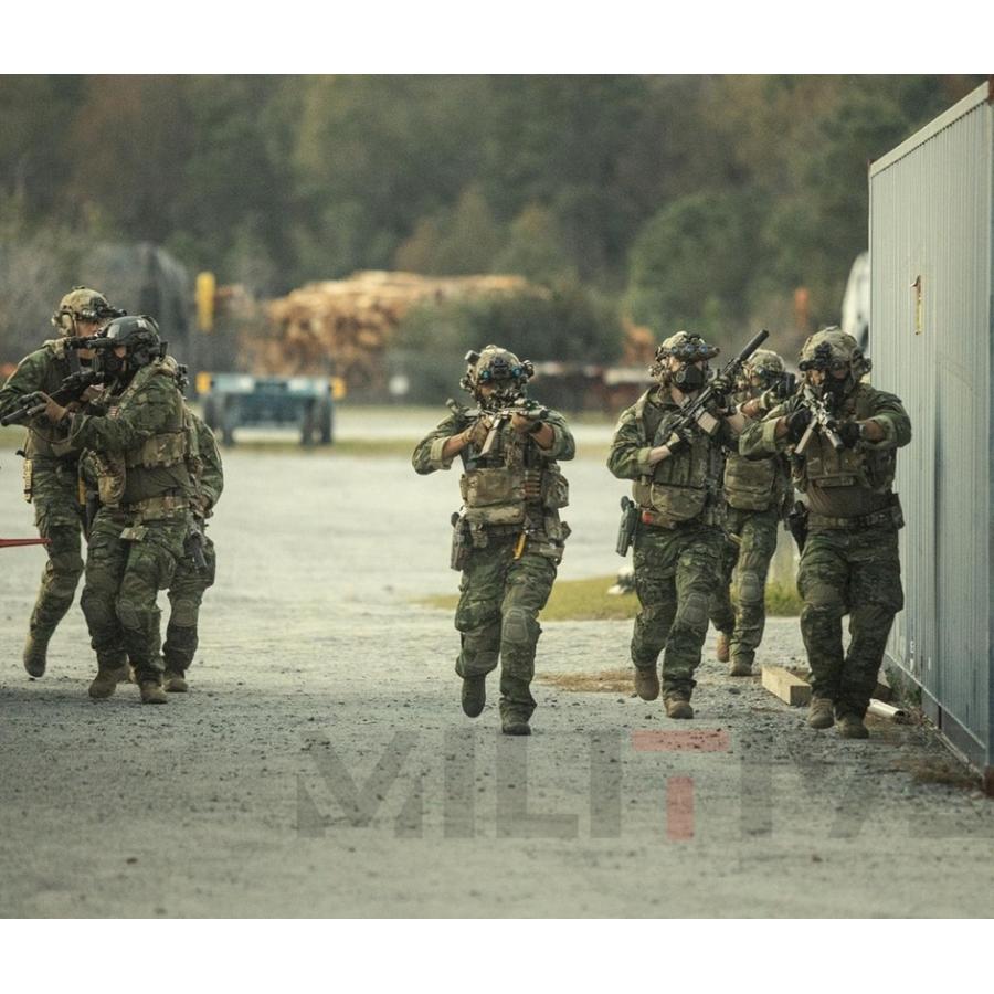 新品未使用★最新ARMADAアルマダMultiFitシールSkins国内正規品 新品未使用☆最新ARMADAアルマダMultiFitシールSkins国内正規品