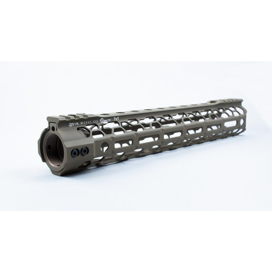 ODIN WORKS タイプ O2LITE ハンドガード/ 12.5inch M-LOK TAN