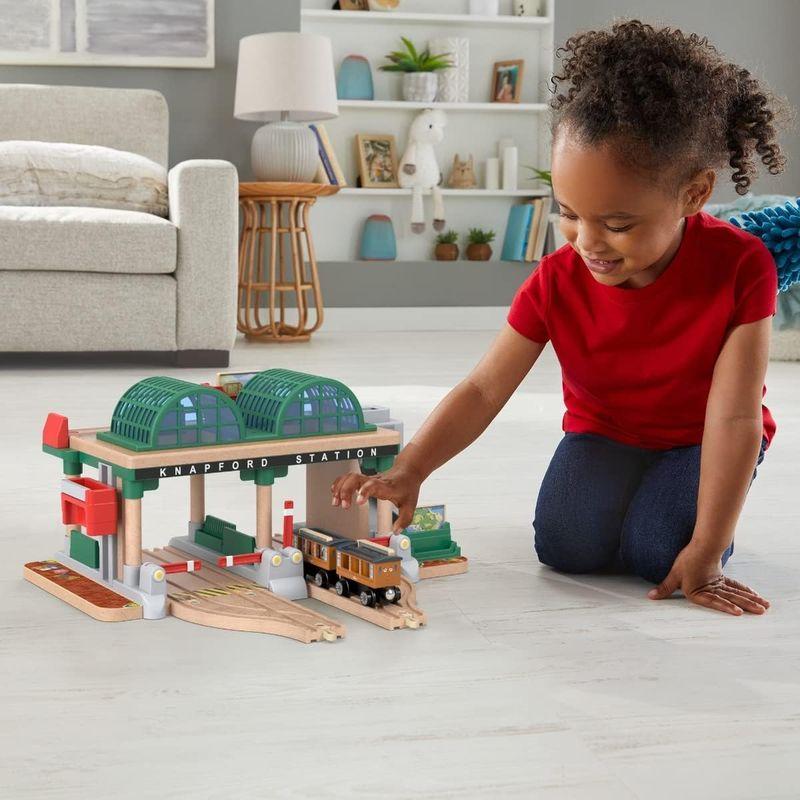 きかんしゃトーマス 木製レールシリーズ(Thomas) アニーとクララベルのナップフォードステーション 3才~ HBJ82 木製レールシリーズ Thomas アニーとクララベルのナップフォードステーション 3才 HBJ82