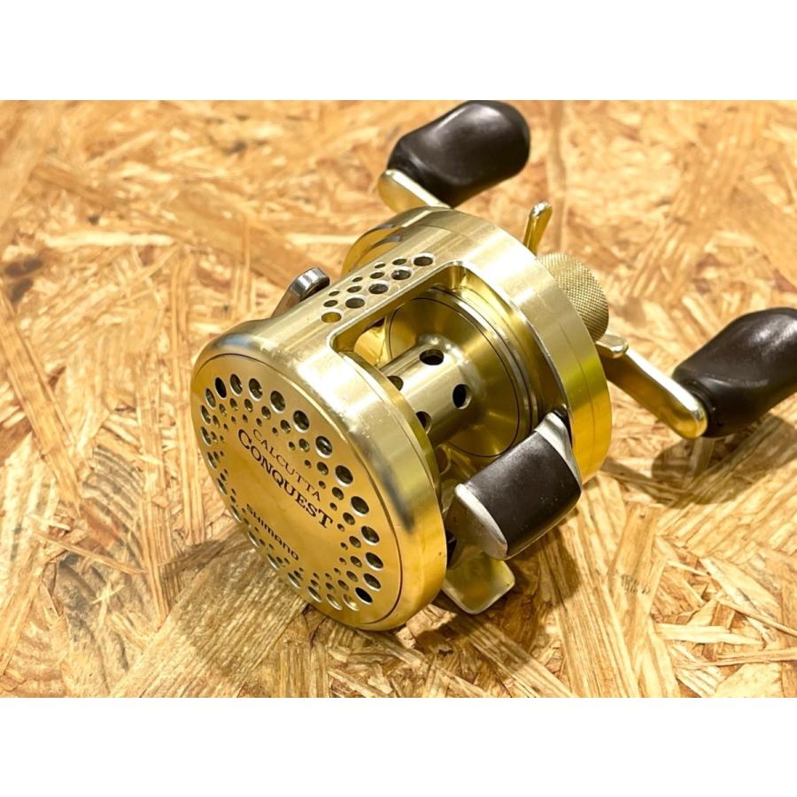 シマノ 00カルカッタコンクエスト200 右ハンドル : タックル シマノ 00カルカッタコンクエスト200 右ハンドル : タックル