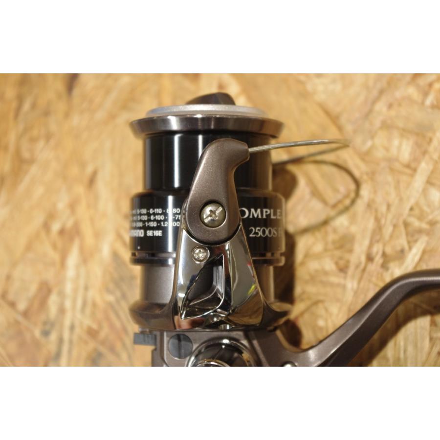 12コンプレックスBB 2500S F6 : タックルガレージグロー - 通販 12コンプレックスBB 2500S F6 : タックルガレージグロー - 通販