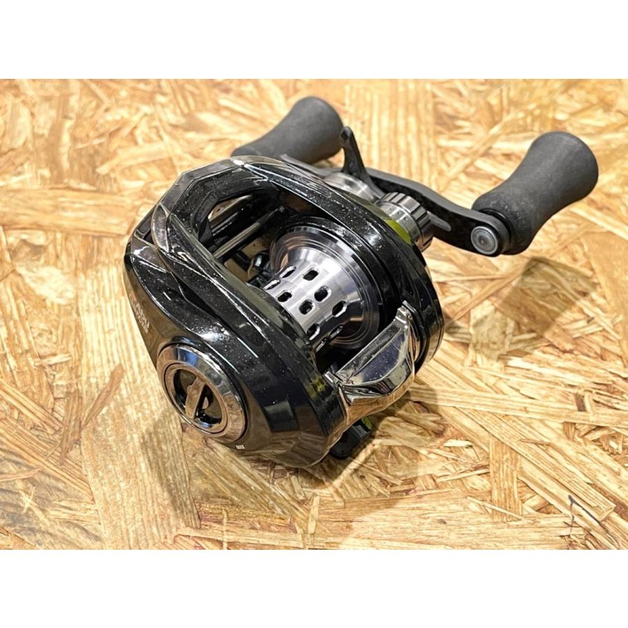 cocos　アブガルシア　レボSLC-IB7 右巻き　ライトハンドル アブガルシア abu レボ Revo SLC-IB7 右 ライトハンドル