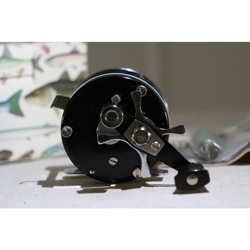 (新品)アブガルシア　アンバサダー　5000C　811104　オールドアブ 