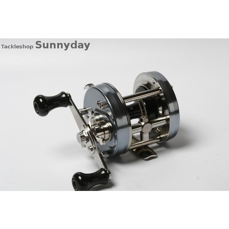 アブガルシア　アンバサダー 5500CS Amazon | AbuGarcia (アブガルシア) アンバサダー (Ambassadeur