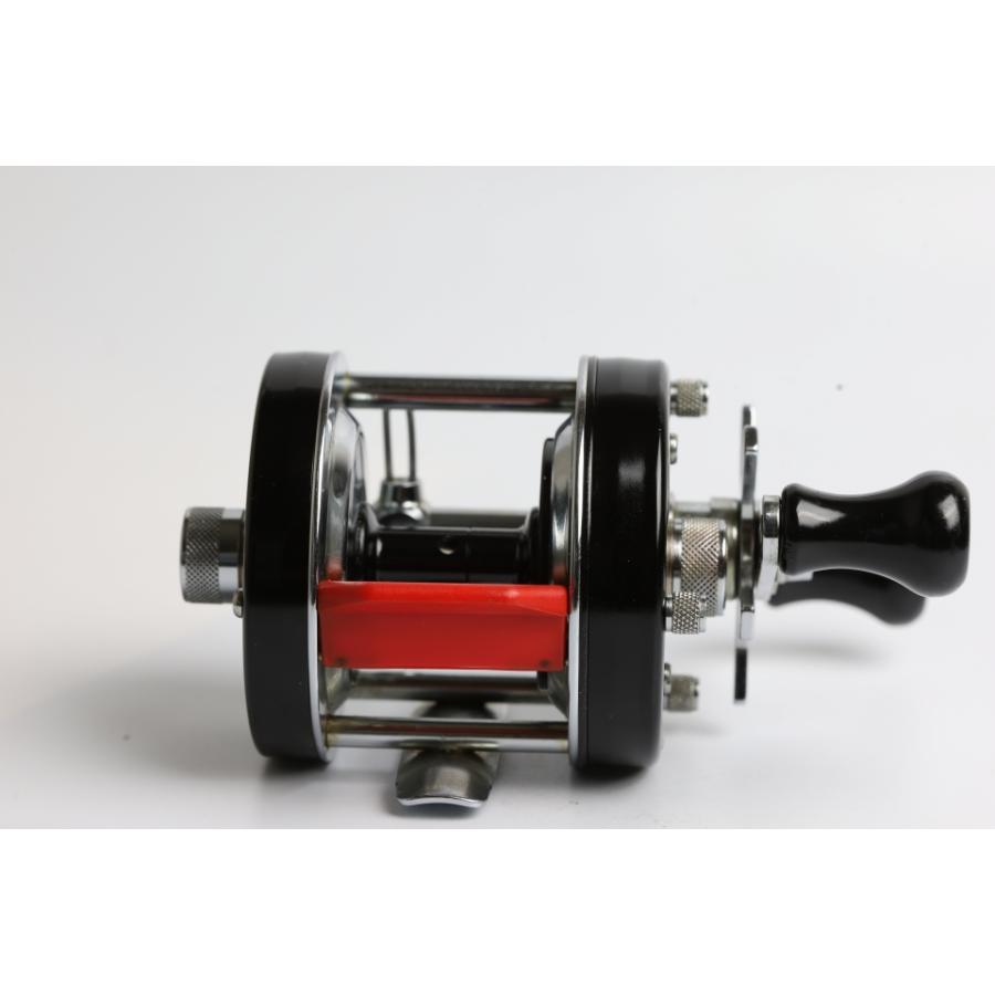 Abu Garcia アブガルシア アンバサダー 5600C 770300 赤ベロ