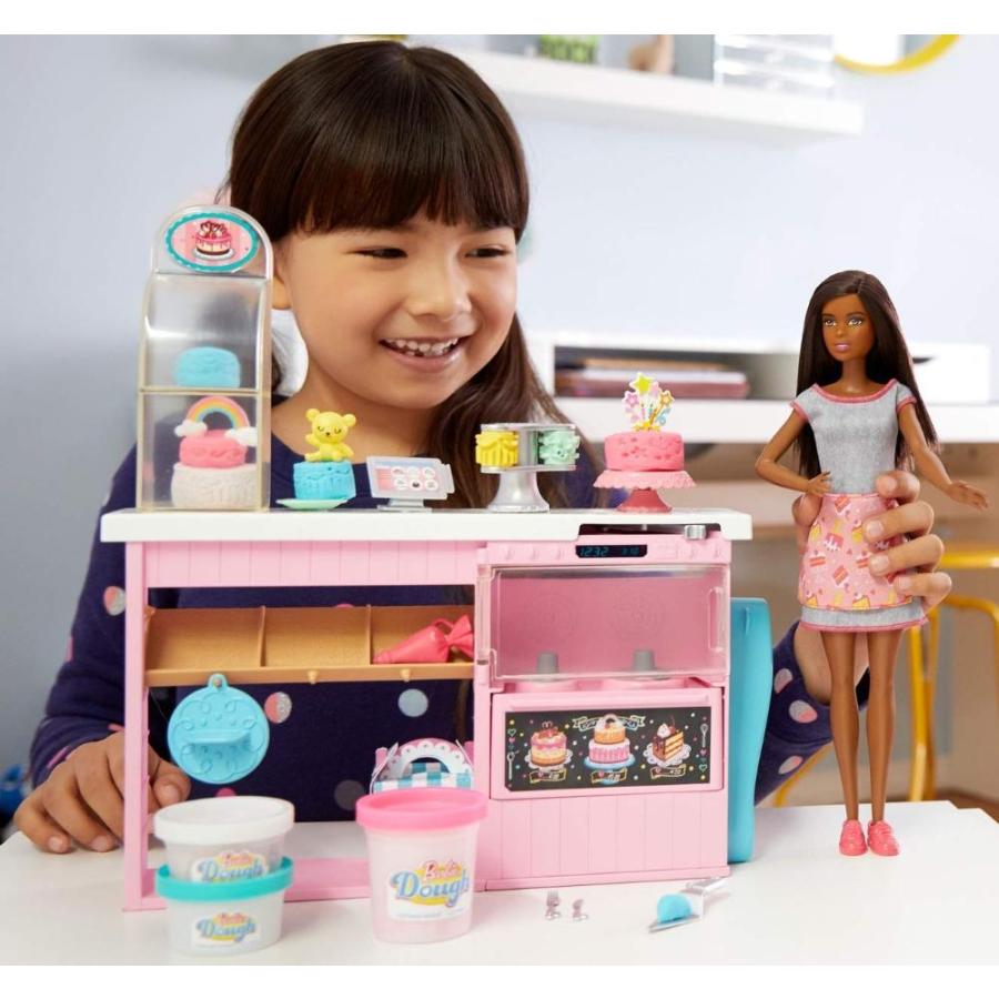 ??Barbie Cake Decorating Playset with Brunette Doll, Baking Island with Ove｜tactshop｜02