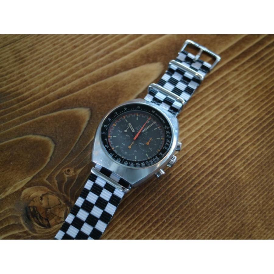 checkerflag wht |  | 03