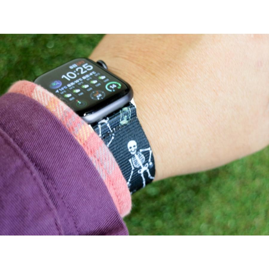 skull camp for apple watch |  | 05