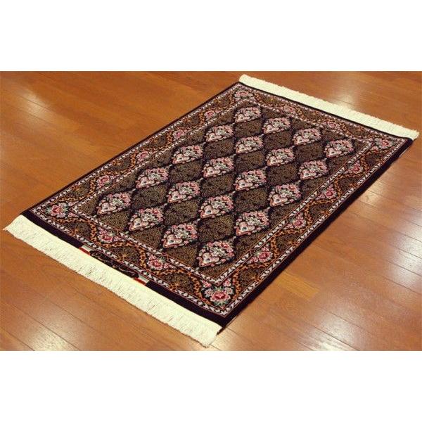 へイベ イラン 草木染め ペルシャ絨毯