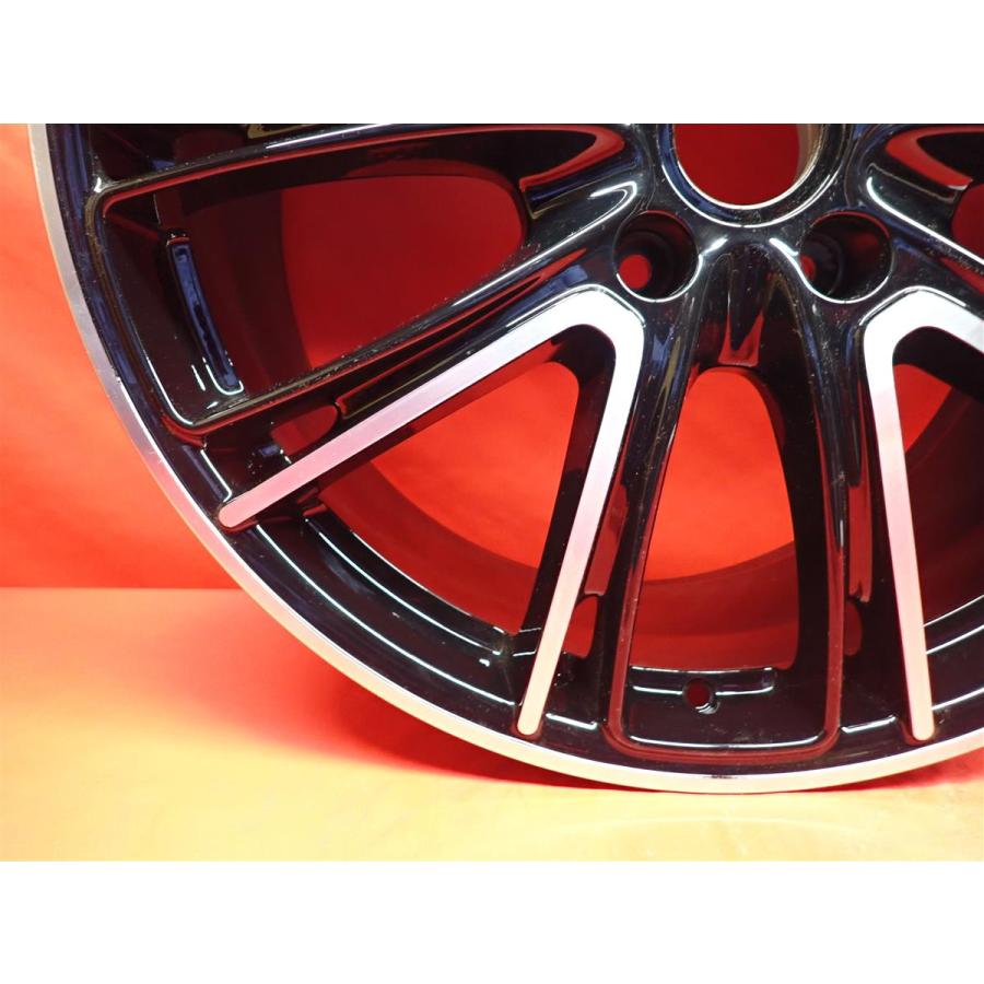 ポルシェ パナメーラ 21インチ 純正 ホイールタイヤ リアの二つ ポルシェ パナメーラ 21インチ 純正 ホイールタイヤ リアの二つ