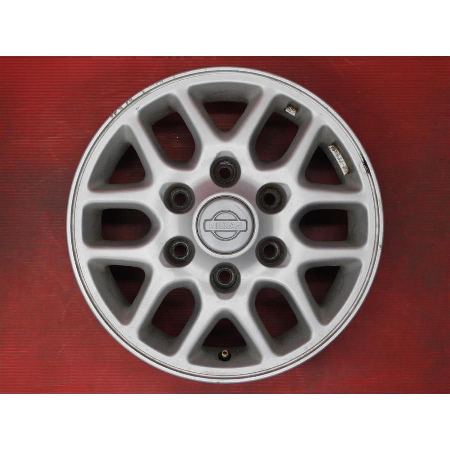 取引中日産6穴15インチホイール