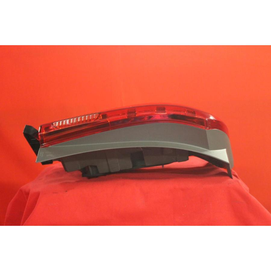 ☆TOYOTA WISH ウィッシュ 10系 純正LEDテール 左だけ！美品!! ☆jaero