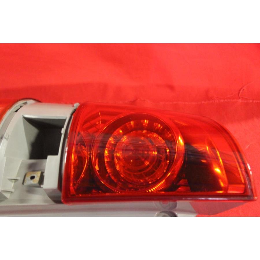 ☆TOYOTA ノア 60系 前期 純正テール 左だけ 美品!! ICHIKOH 28-158