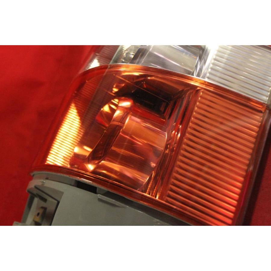 ☆TOYOTA ノア 60系 前期 純正テール 左だけ 美品!! ICHIKOH 28-158