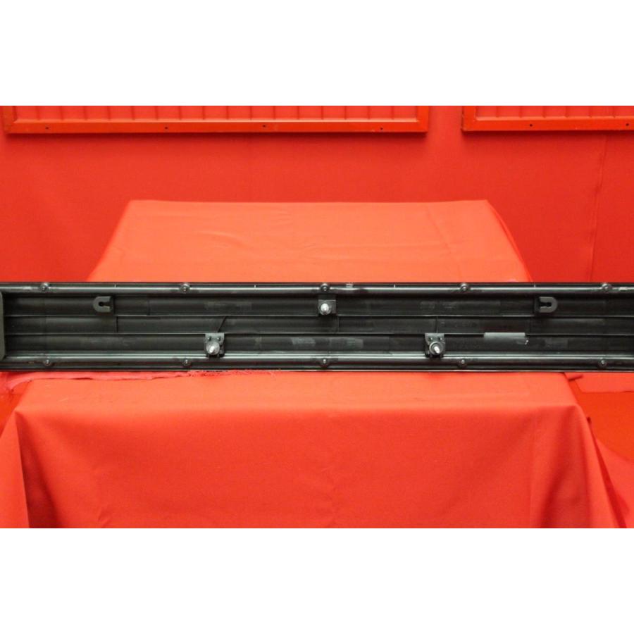 ☆NISSAN エルグランド E51 後期 純正リアガーニッシュ 美品!! ICHIKOH