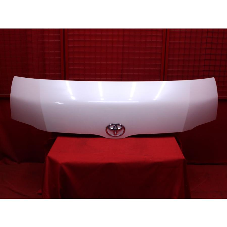 トヨタ ホワイト ボンネットハイエース純正