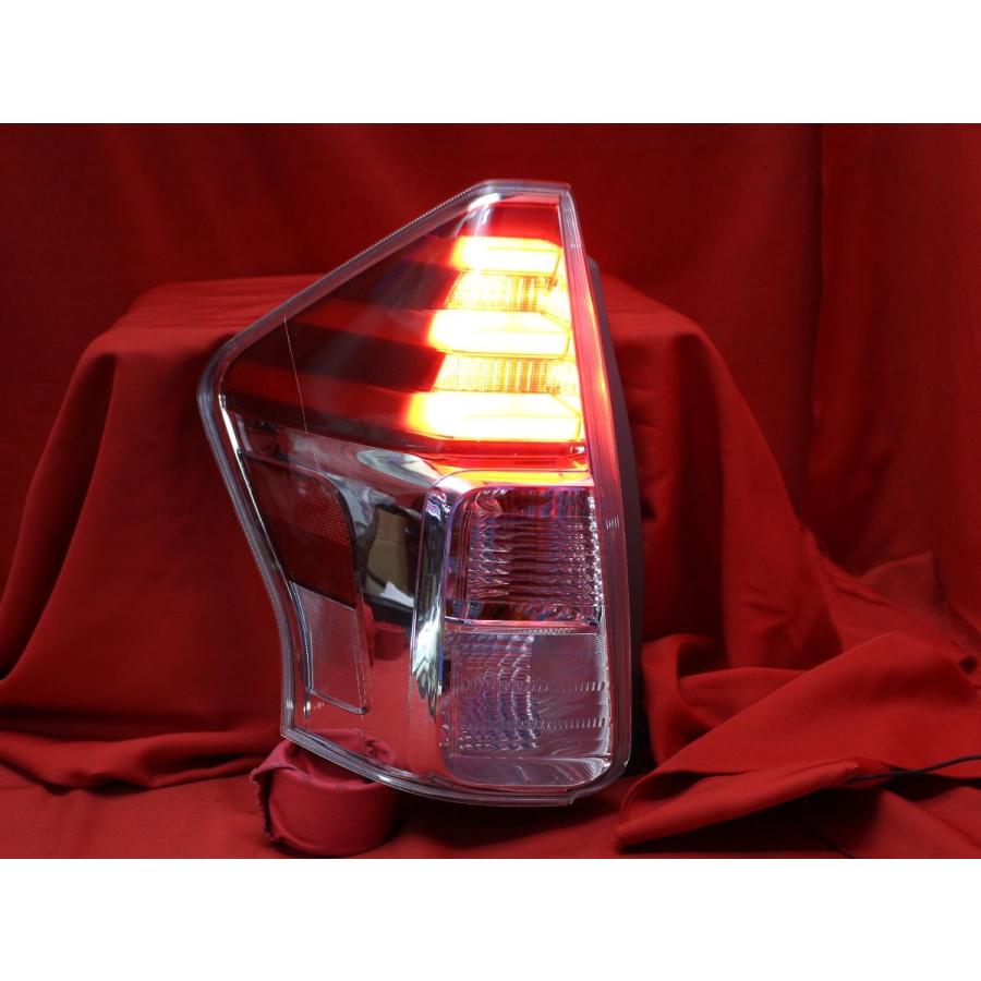 ☆TOYOTA PRIUS アルファトヨタ プリウスα ZVW40W ZVW41W 後期 純正LED