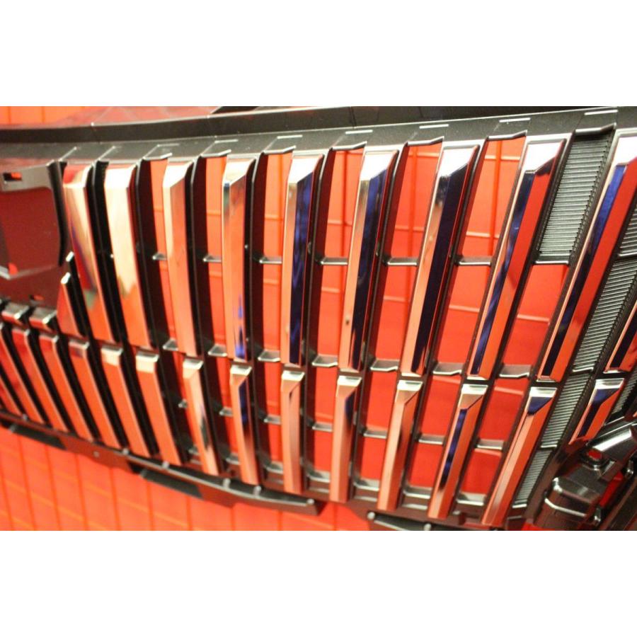 エスクァイア　純正　フロントグリルセット　トヨタ ☆TOYOTA ESQUIRE エスクァイア 純正フロントグリル！上側だけ