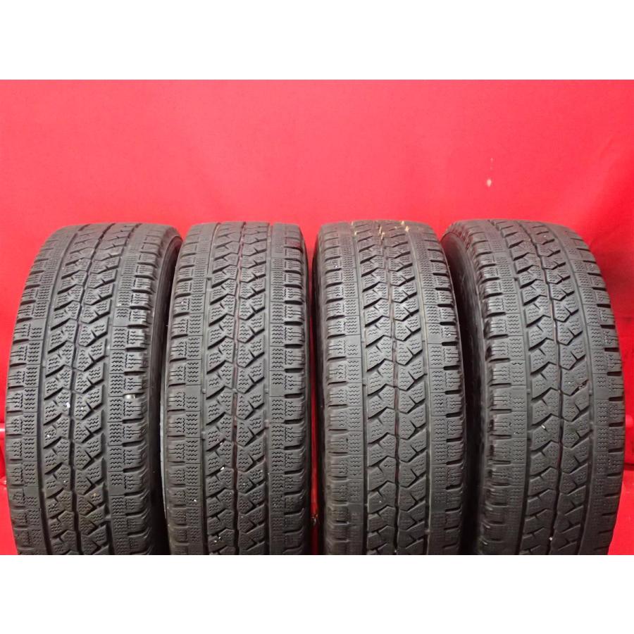 中古スタッドレス 215/65R15 110/108L 4本セット ブリヂストン