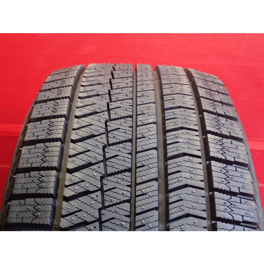 未使用品 希少サイズ】235/55R17 99Q スタッドレスタイヤ 単品1本 