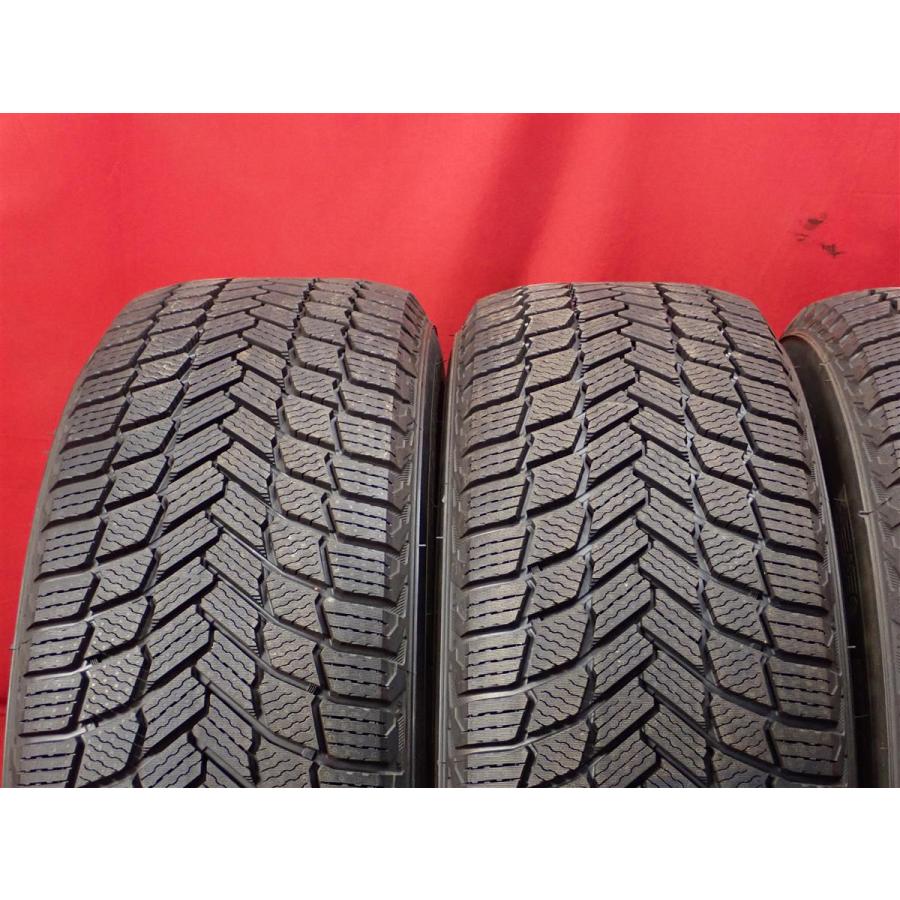 新品同様 希少サイズ】255/65R18 111T 冬用 スタッドレスタイヤ 4本