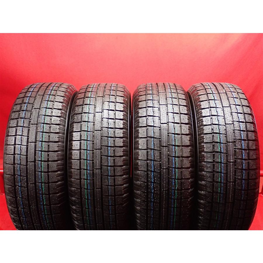 激安】205/60R16 92Q 4本 冬用 スタッドレスタイヤ 《トーヨー
