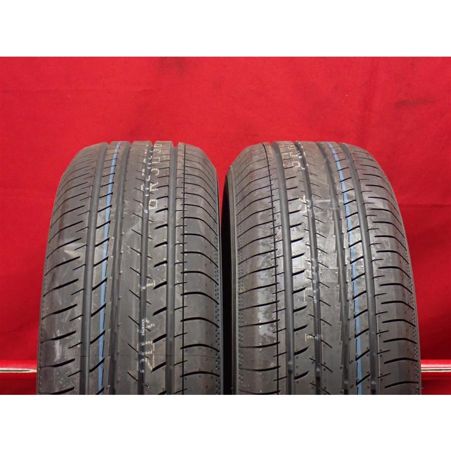 新品同様】205/65R16 95H 2本セット《ヨコハマ ブルーアース-GT AE51 